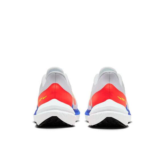 Athletic_Shoes